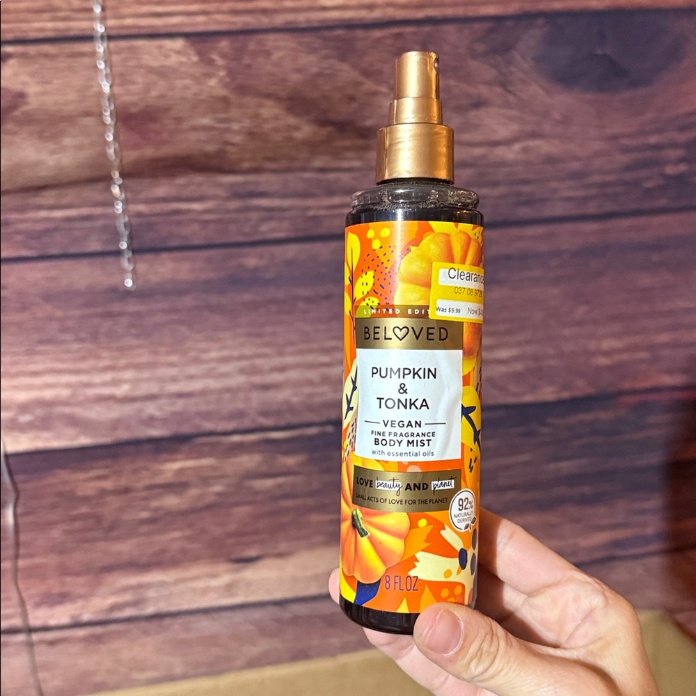 - Beloved Pumpkin & Tonka Body Mist 🎃 vegan body mist new no cap